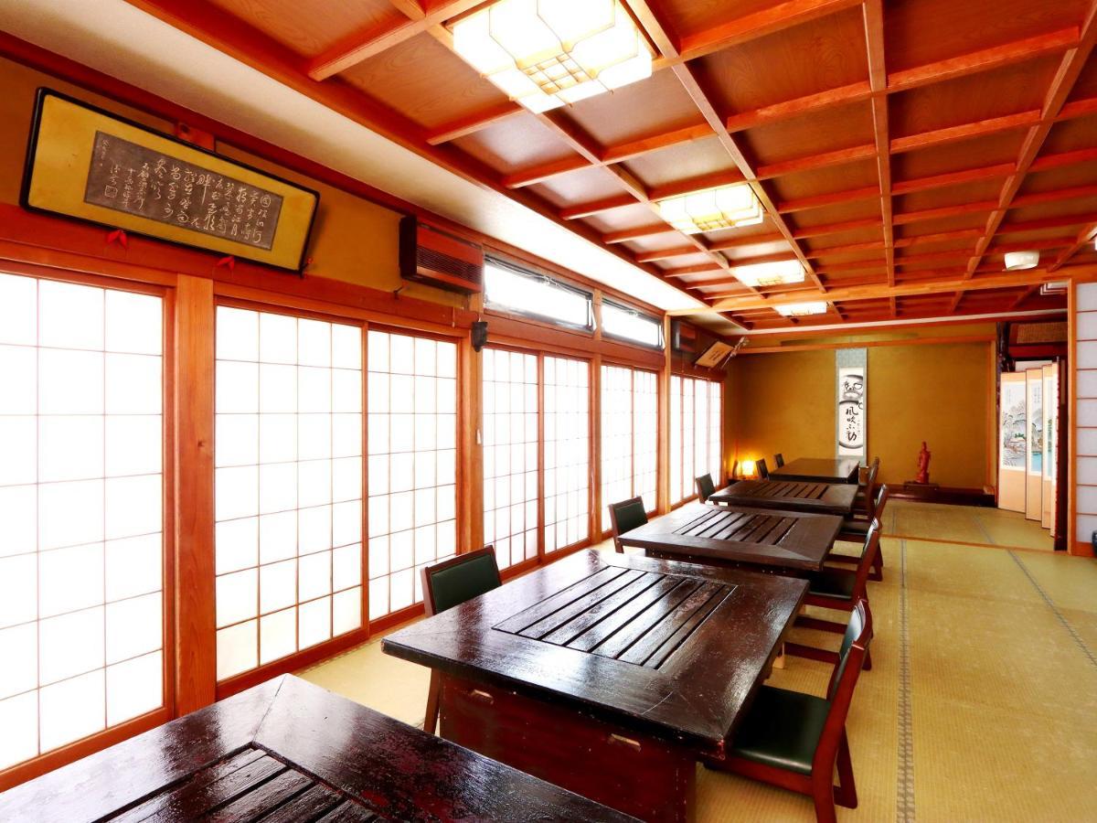 富山県 よしのや旅館 Nanto Exteriör bild